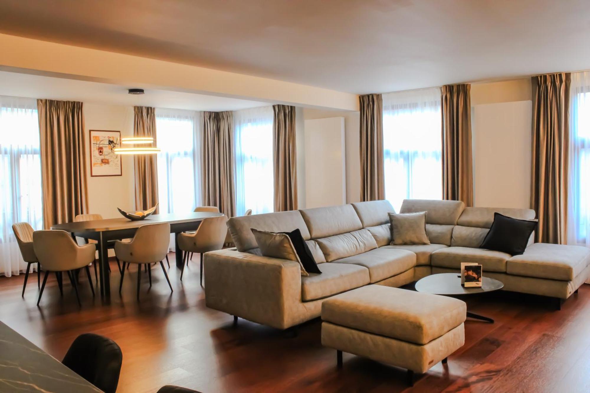 Botanique Suites Airbnb, Antwerpia Zewnętrze zdjęcie