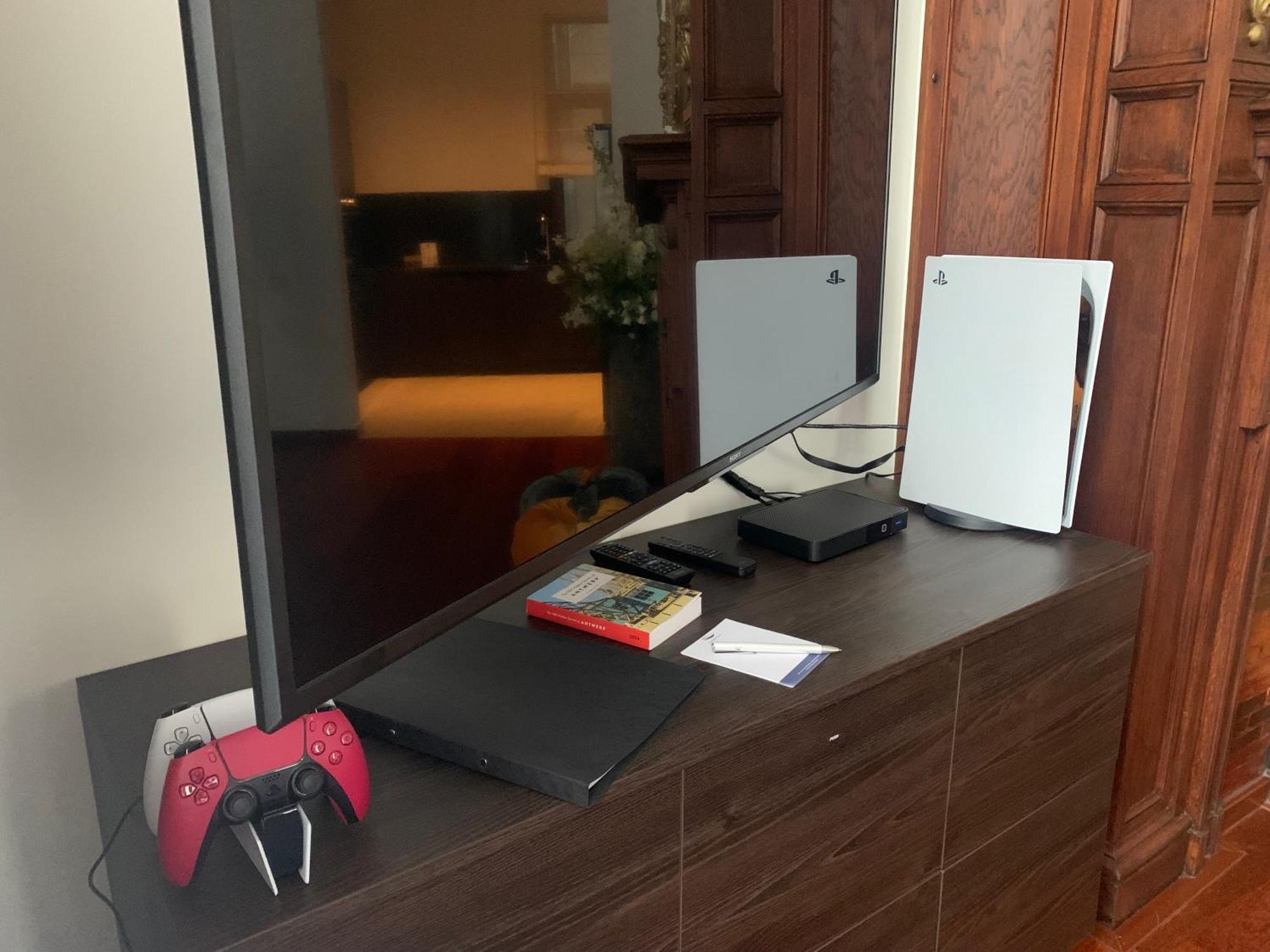 Botanique Suites Airbnb, Antwerpia Zewnętrze zdjęcie