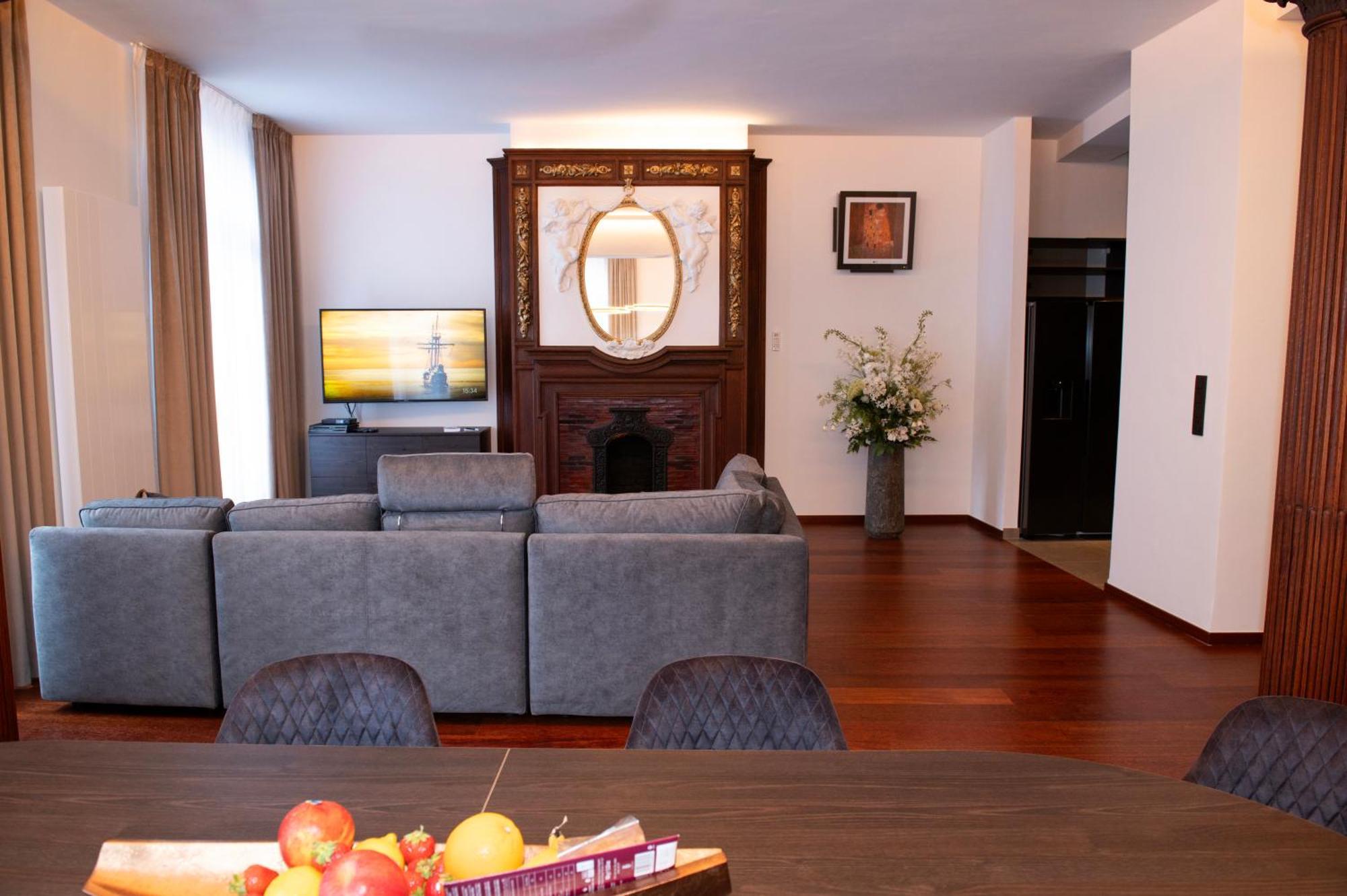 Botanique Suites Airbnb, Antwerpia Zewnętrze zdjęcie