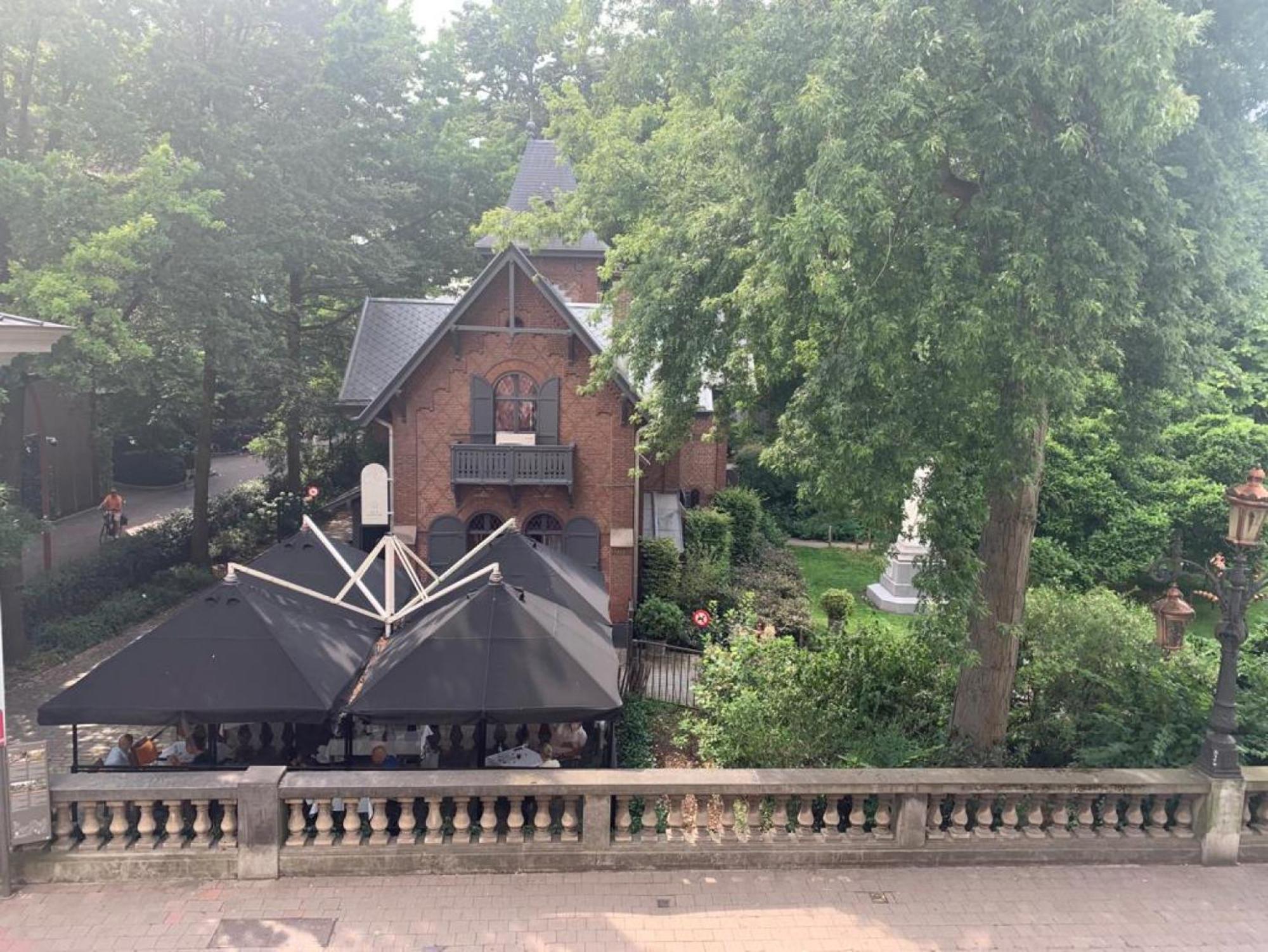 Botanique Suites Airbnb, Antwerpia Zewnętrze zdjęcie